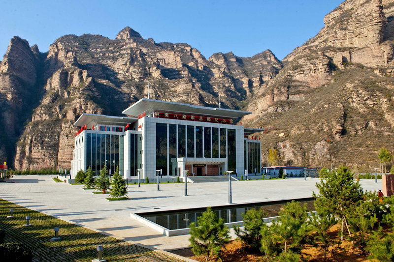 纪念馆坐落在距山西省晋中市左权县城南45公里麻田镇上麻田村西南部