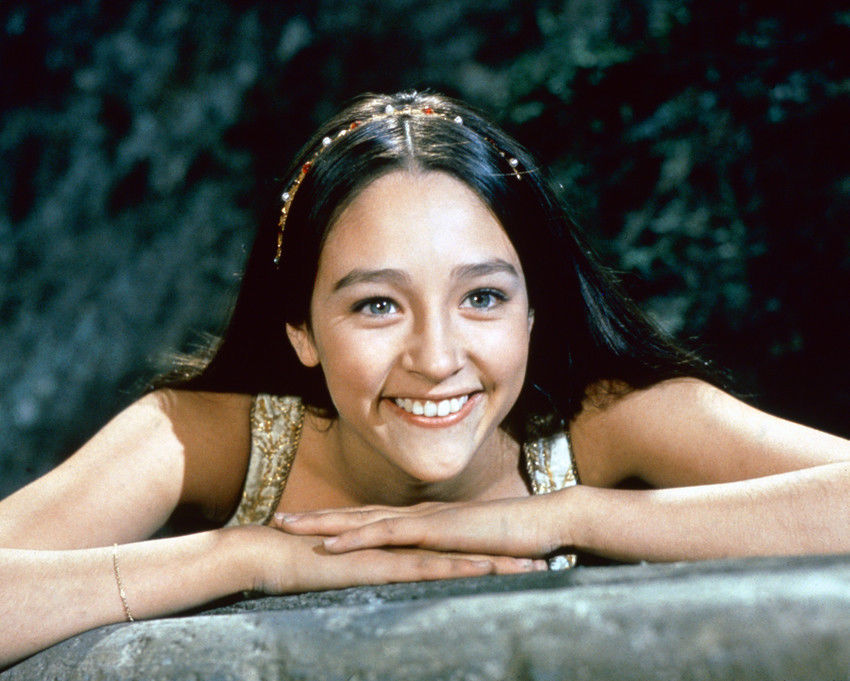  p>奥丽维娅·赫西(olivia hussey,本名:奥丽维娅·奥苏纳 olivia