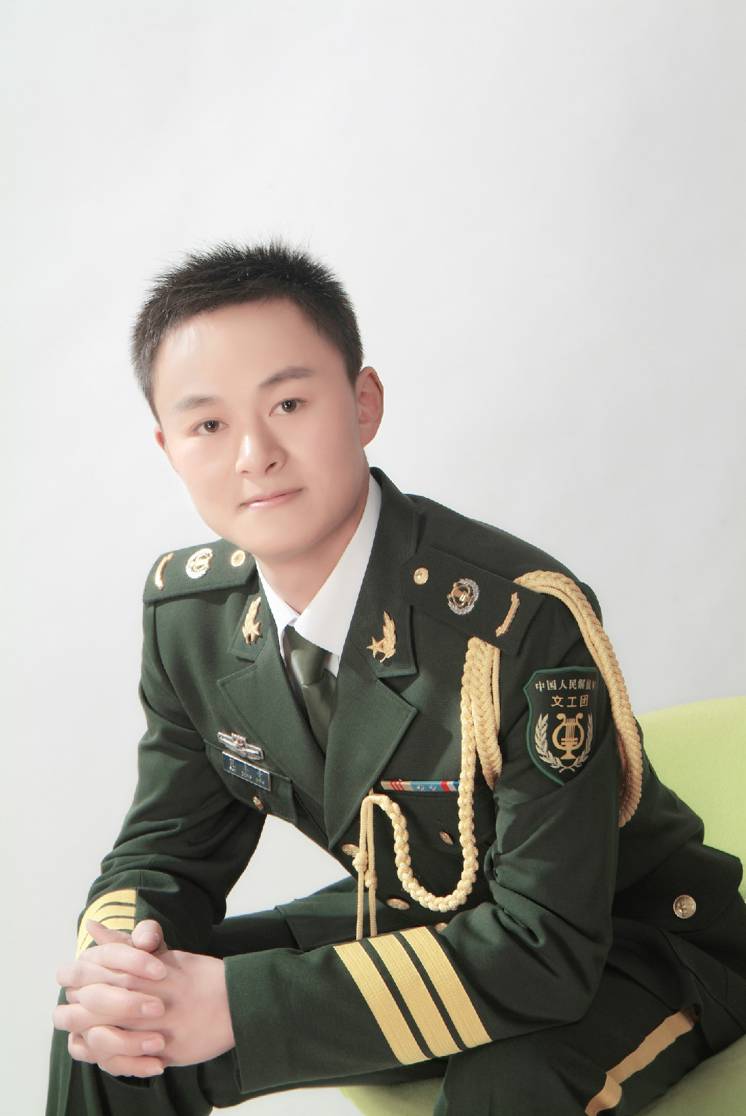 争做新一代四有军人