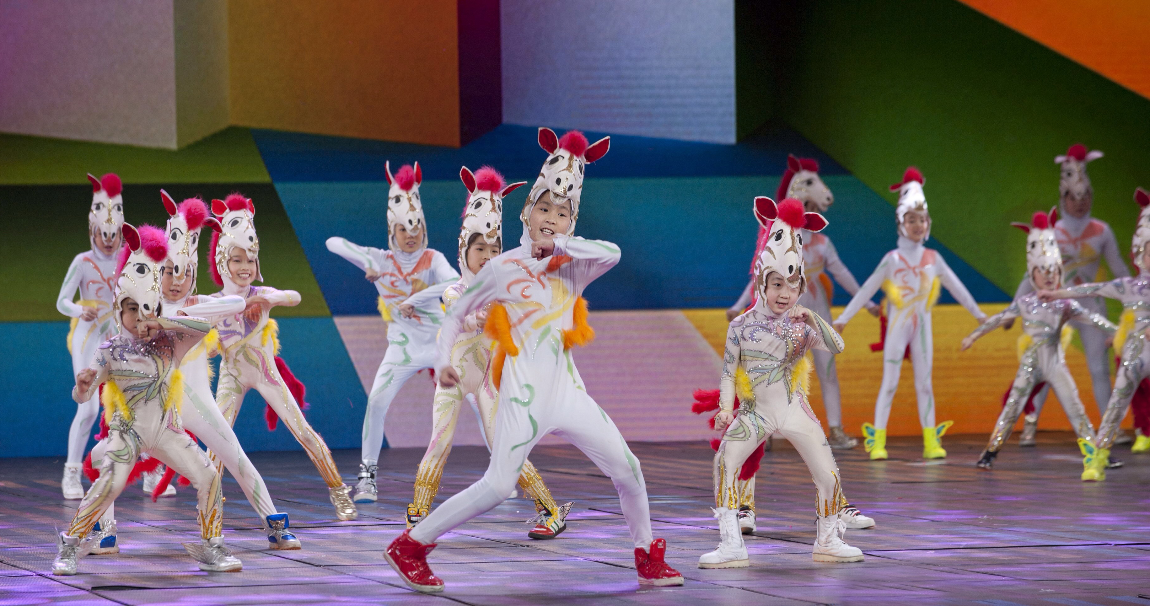  p>小百灵艺术中心(捌拍未来艺术中心)成立于1994年,专注于国际艺术