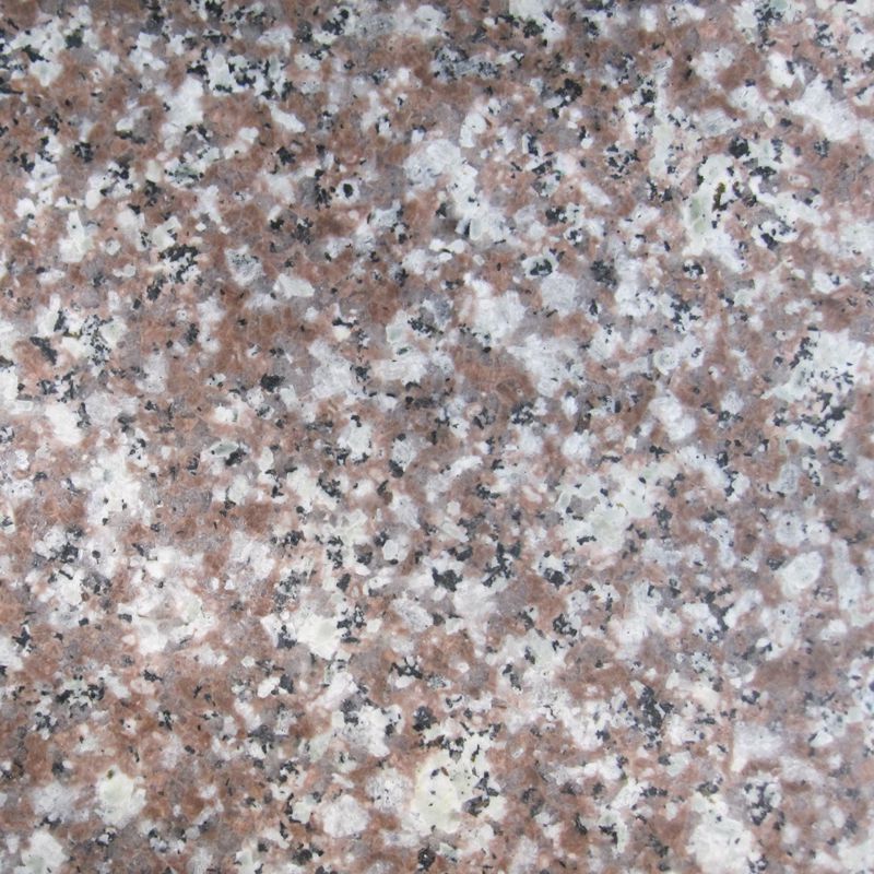 罗源红是红色的,主要产于福建省福州罗源县,是比较便宜的石材种类之一