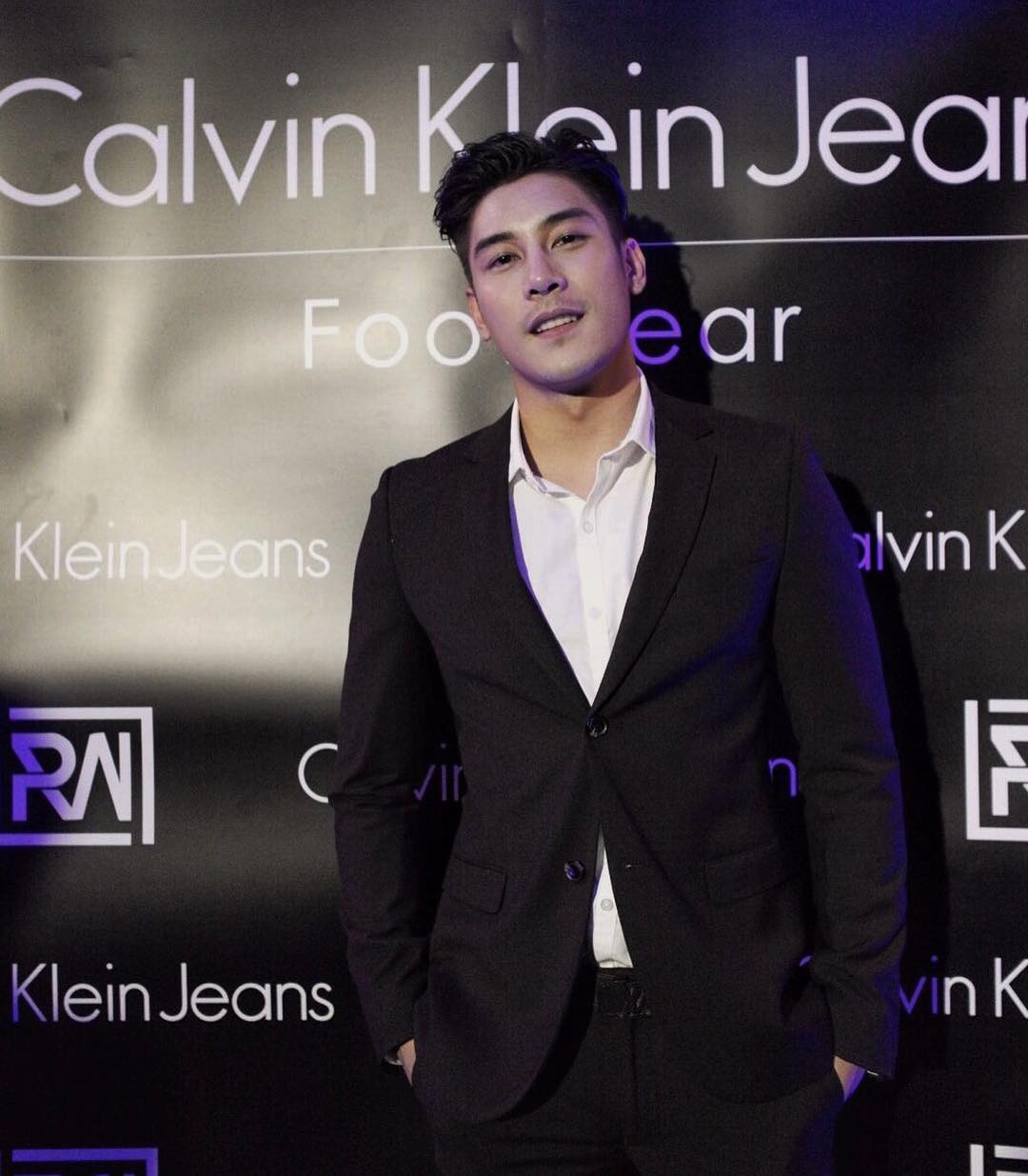  p>朴朴·彭帕努(ken),1991年10月20日出生于泰国,泰国男演员,模特.