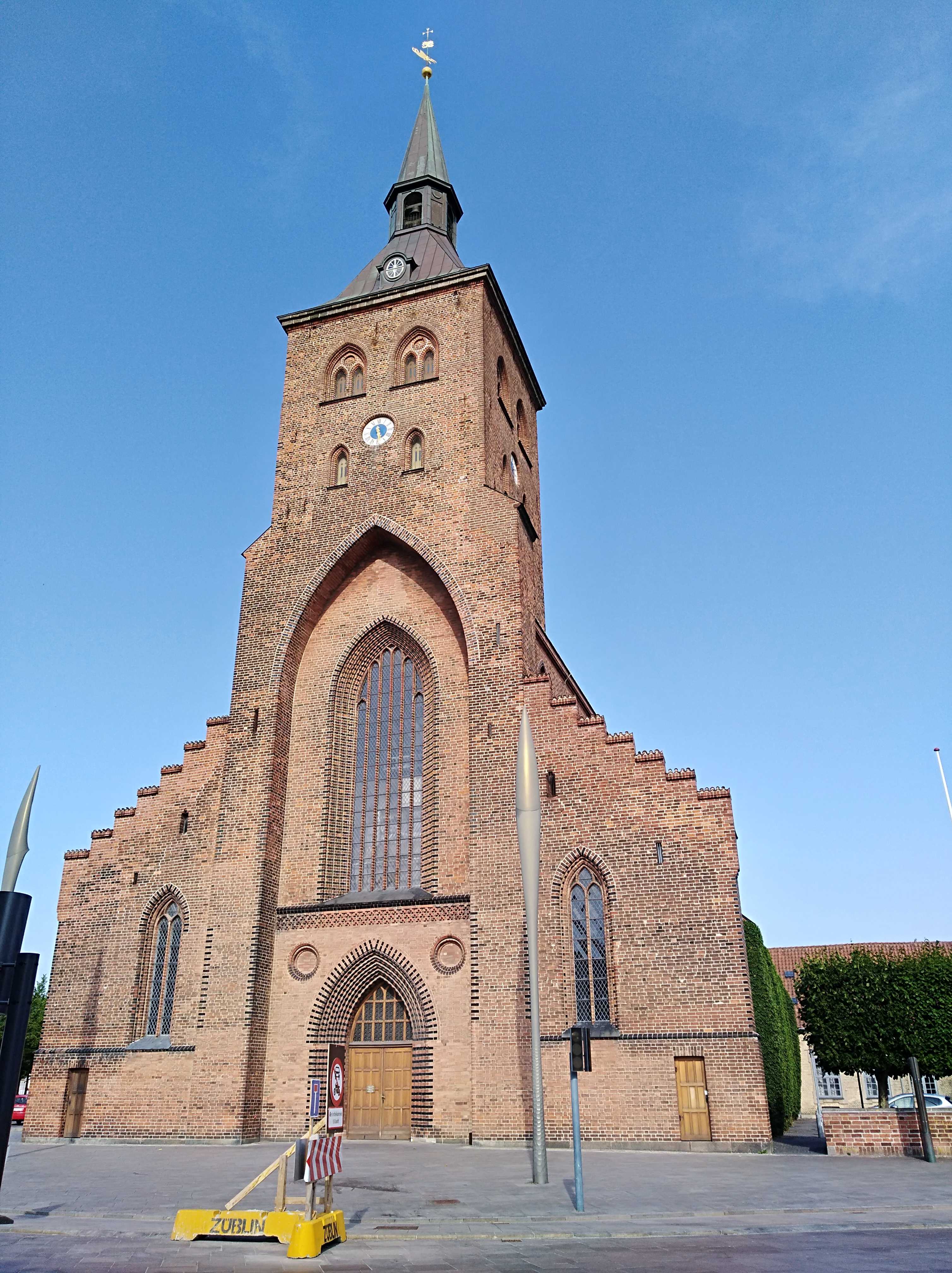  p>欧登塞( a href="#" data-lemmaid="3546141">丹麦语 /a>:odense)