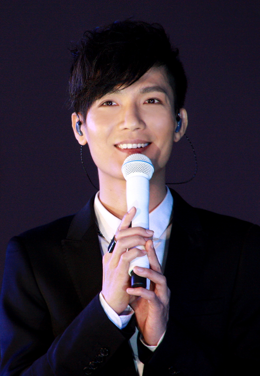  p>陈楚生,1981年7月25日出生于海南省三亚市,祖籍广东省普宁市,中国