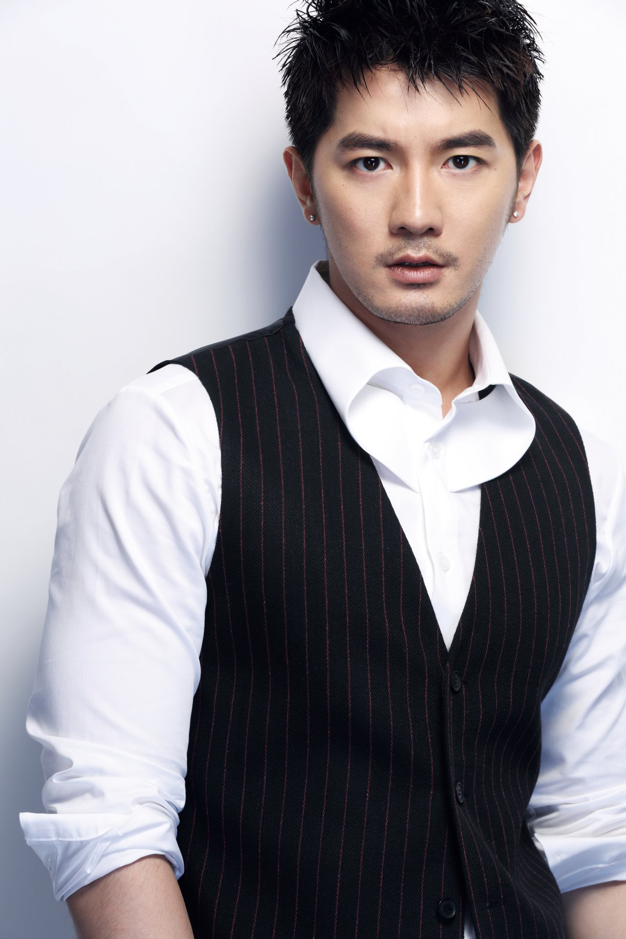  p>刘潮(ryan,      ),1989年5月25日出生于北京市,中国内地影视男