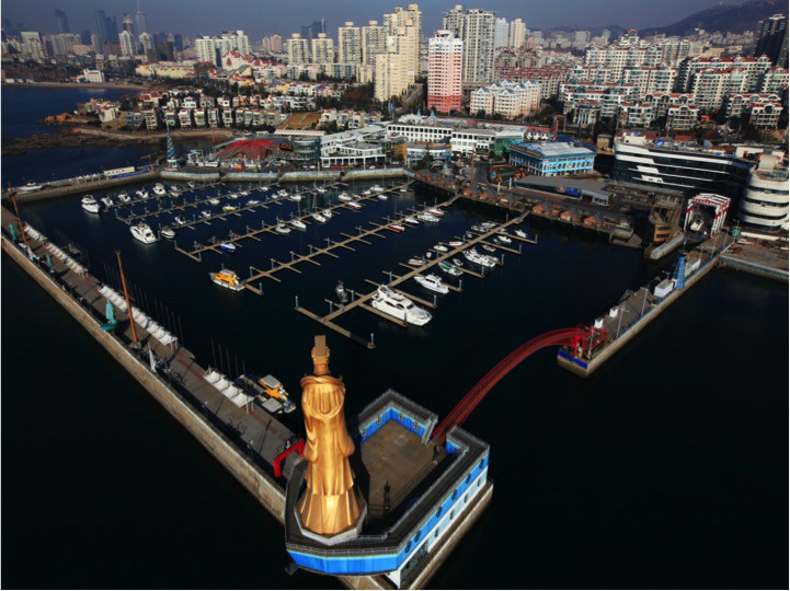  p data-id="syfnrmsmtnzd">青岛银海大世界位于青岛市南区东海中路
