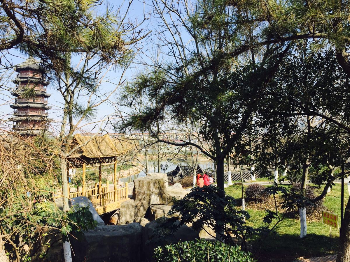 target="_blank" href="/item/宜都">宜都 /a>市枝城镇丹阳公园的简称