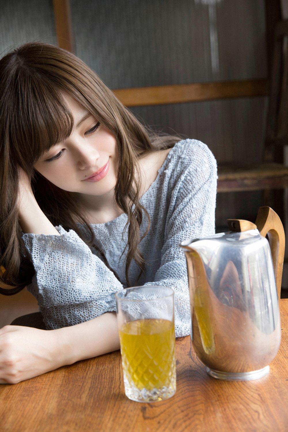  p>白石麻衣 i>(shiraishi mai /i>),1992年8月20日出生于日本群马县.