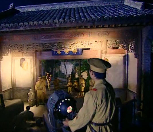  p>《凤穿牡丹》由香港导演 a target="_blank" href="/item/曾丽珍