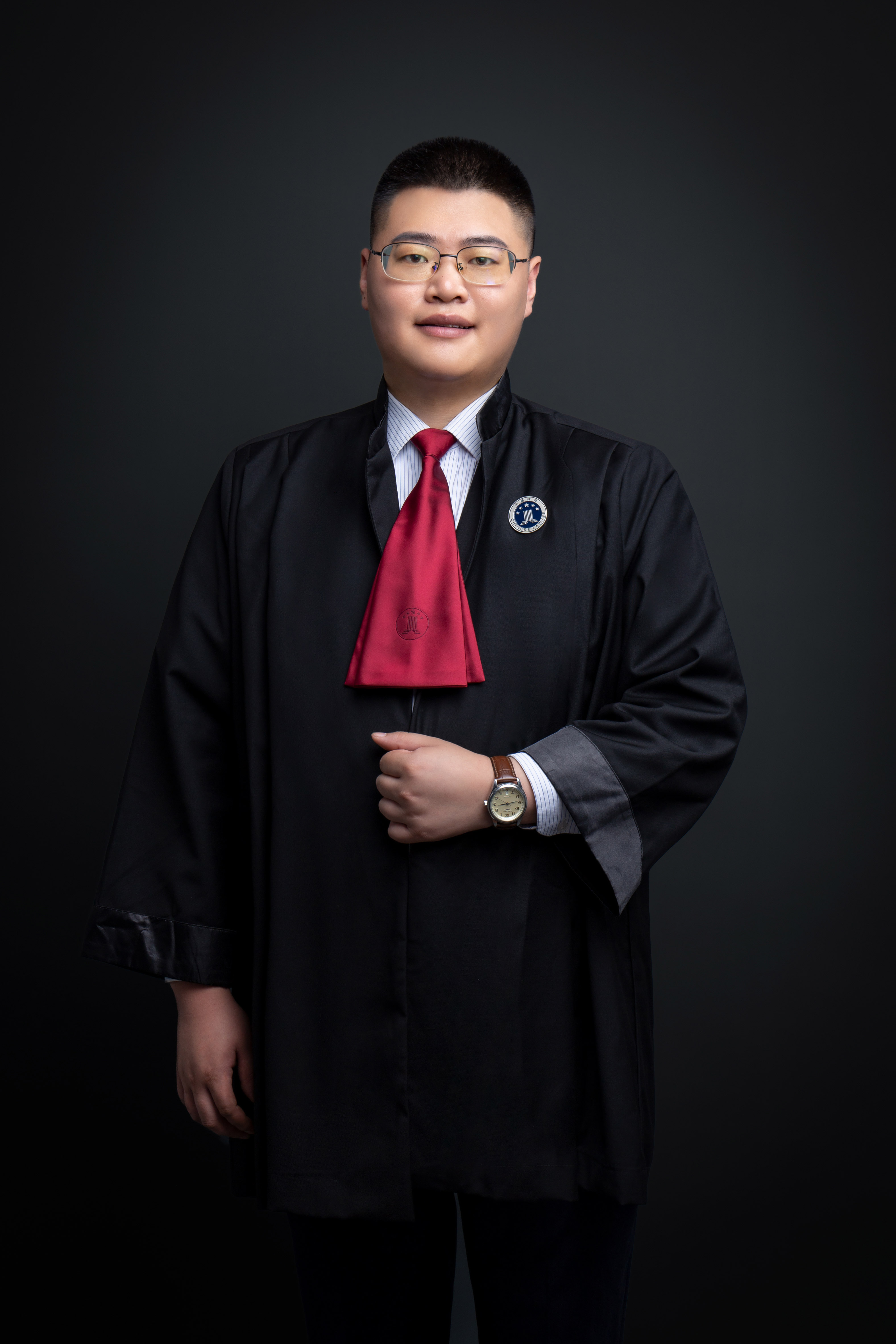  p>王战军律师,北京盈科(重庆)律师事务所专职律师,中共党员,毕业于 a