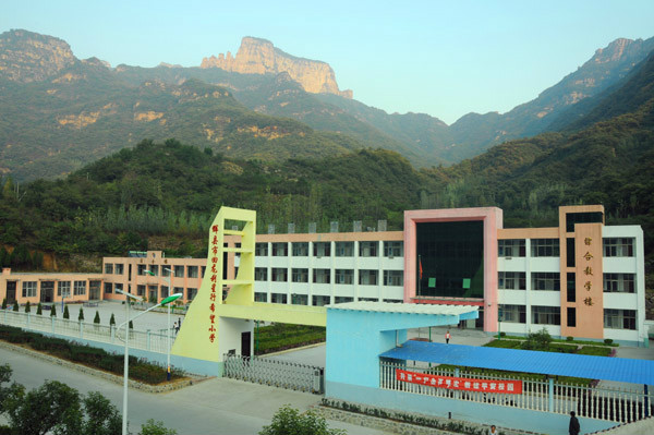 回龙村