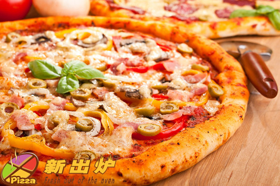 新出炉甜筒披萨