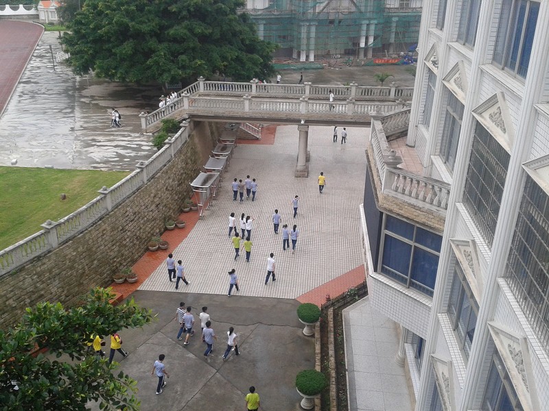 柳州市十三中学