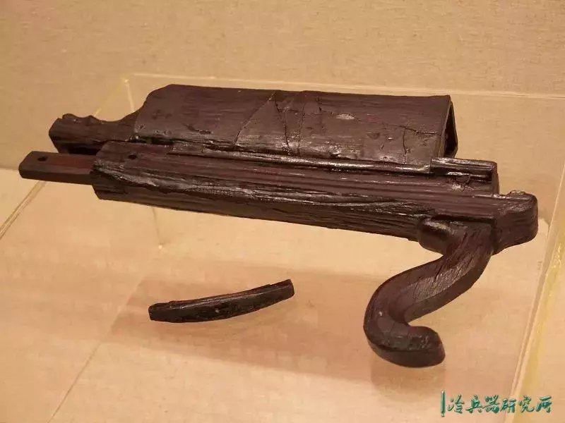 中国连弩竟有三种！到底哪一种是诸葛亮发明的？_百科TA说