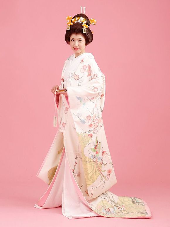  p>和服(きもの,kimono) ,是日本的民族服饰.