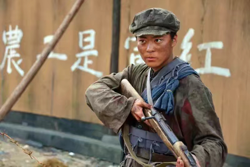 gnbba5z9a0">王铁军,男,1993年生于河北邯郸,毕业于上海戏剧学院,演员