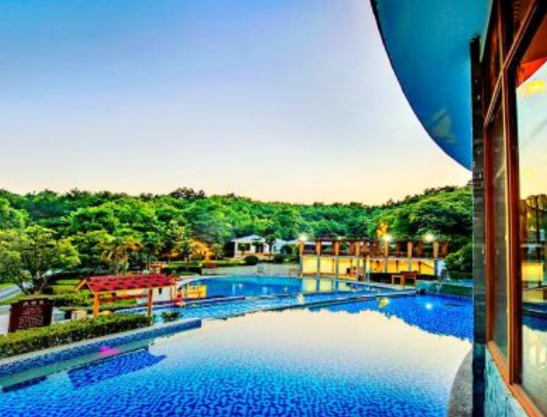  p>毕升温泉位于黄冈市英山县温泉镇温泉北路特1号. /p>