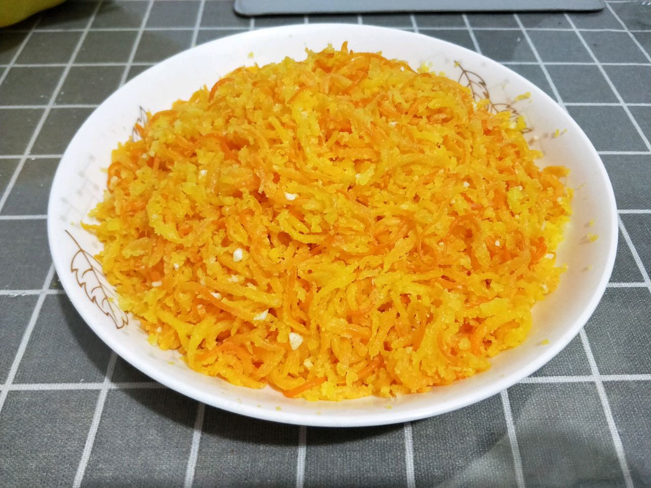 蒸胡萝卜丝