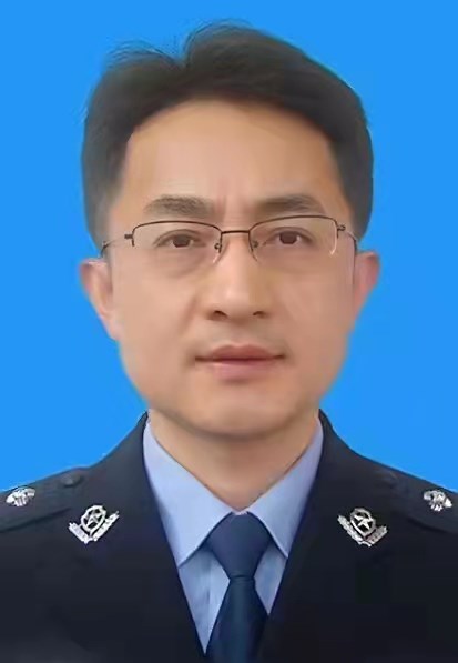  /p> p>现任安徽省池州市石台县政府党组成员,副县长,县公安局党委