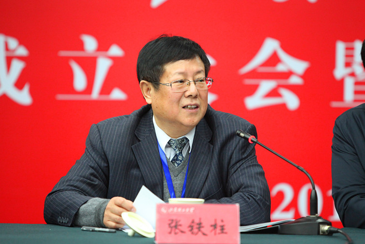  p data-id="gnbrct5rug">张铁柱,男,汉族,河北盐山人,博士研究生学历