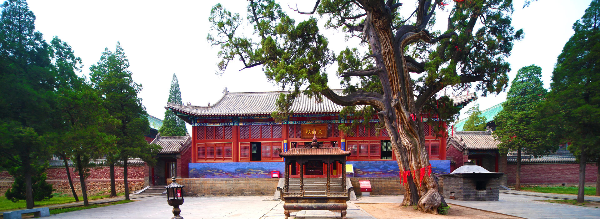 位于河南省郑州市登封市 a target="_blank" href="/item/嵩山/5671"