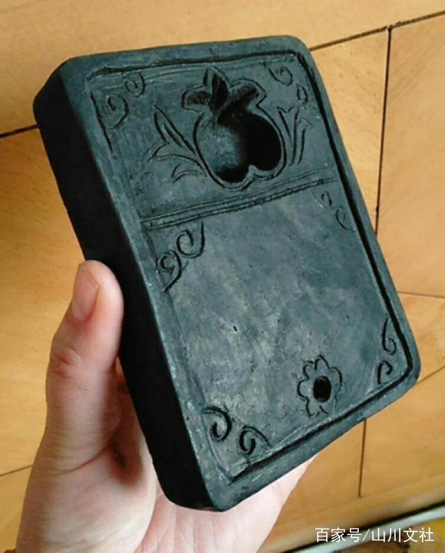 与笔、墨、纸齐名的一种文房用具，文人墨客都离不开它被多人收藏_百科TA说