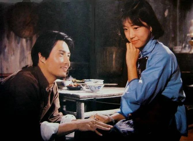 漂亮女演员殷新，曾在《骆驼祥子》中扮演小福子，还有人记得她吗_百科TA说