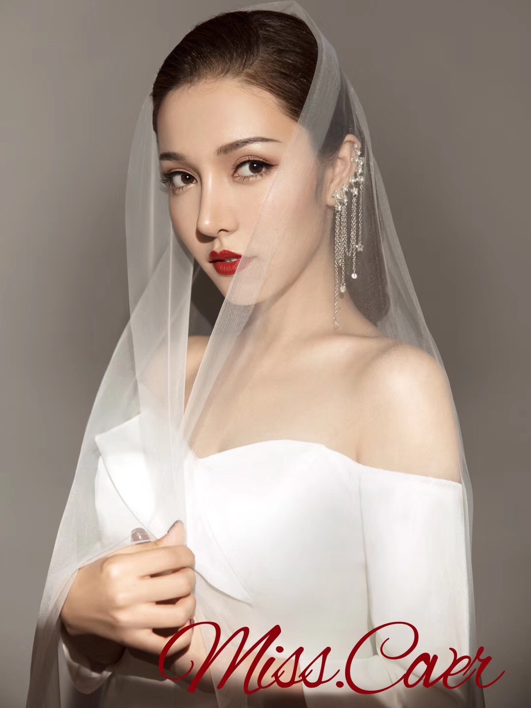  p>再米热·艾海提,1994年6月26日出生于新疆维吾尔自治区库尔勒市