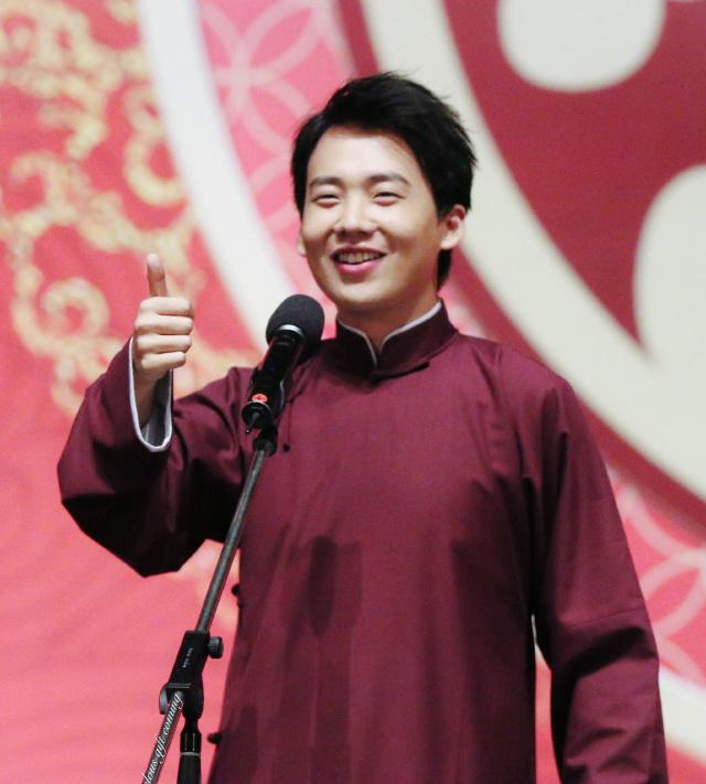  p>郭麒麟,本名郭奇林,1996年2月8日出生于天津,相声演员,影视演员.