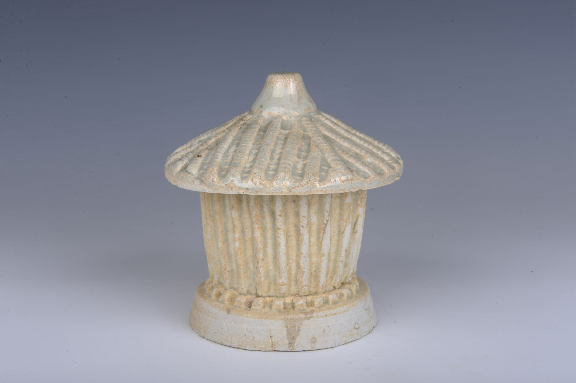 宋代青白釉瓷谷仓