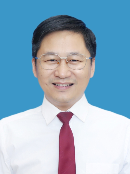  p>李伟锋,现任建德市莲花镇党委副书记,政法委员,三级主任科员. /p>