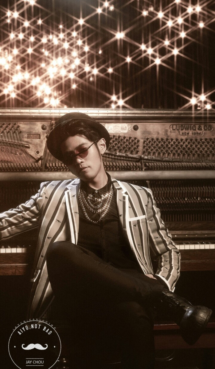  p>周杰伦(jay chou),1979年1月18日出生于台湾省新北市,祖籍福建省