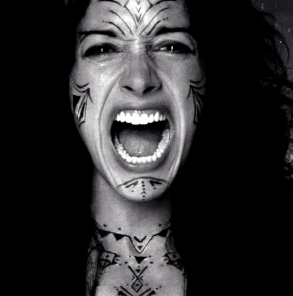  p>《拉字至上》(the l word)是美国showtime电视台于2004年1月18日