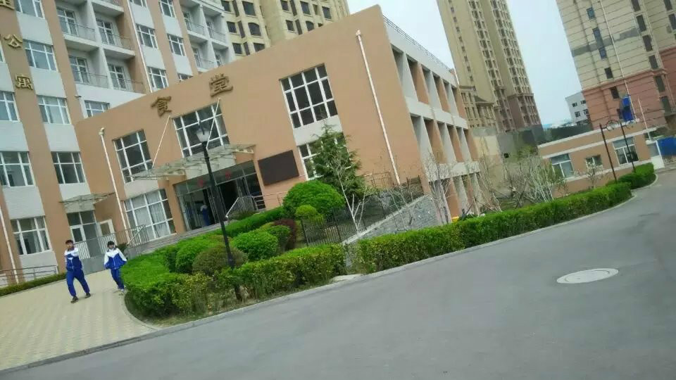  p>大连市第十一中学是 a href="#" data-lemmaid="10727214">大连市