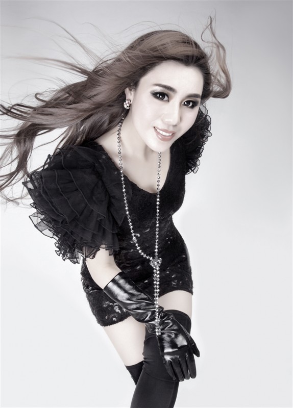  p data-id="go66ly04ag">刘晶,中国内地女歌手,全总文工团独唱演员