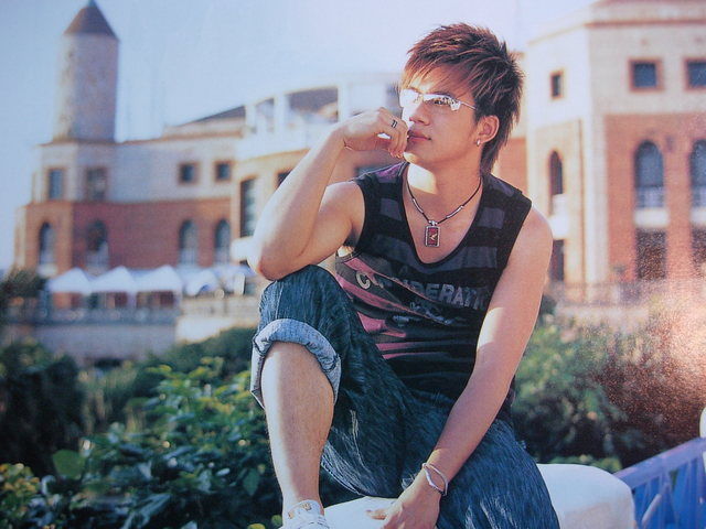  p data-id="go01gf44ro">纪言恺(jr),原名简孝儒,1985年11月5日出生