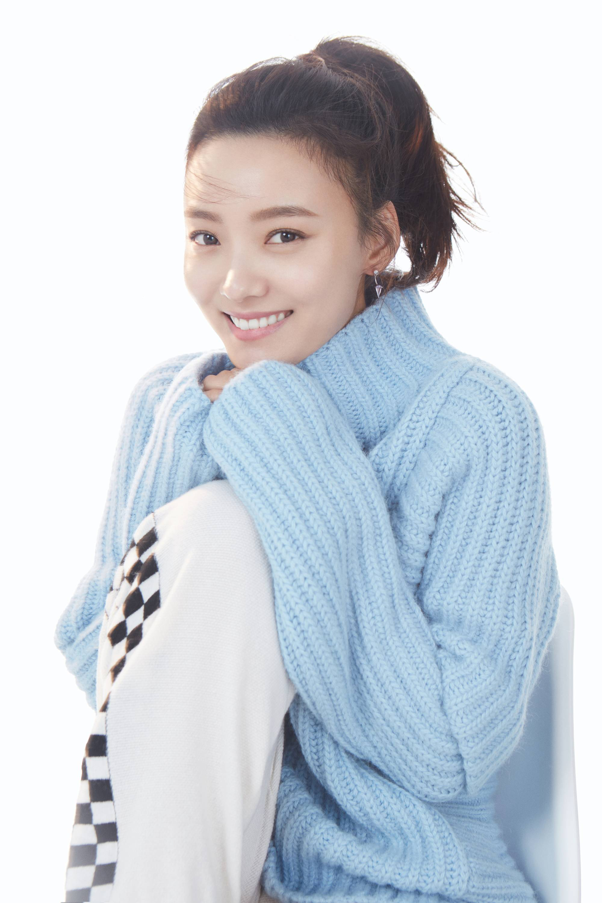  p>林源,原名林园,3月15日出生于北京,中国内地女演员,毕业于 a