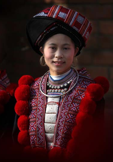  p> b>瑶族 /b>,中国最古老的民族之一,民族语言分属汉藏语系苗瑶语族