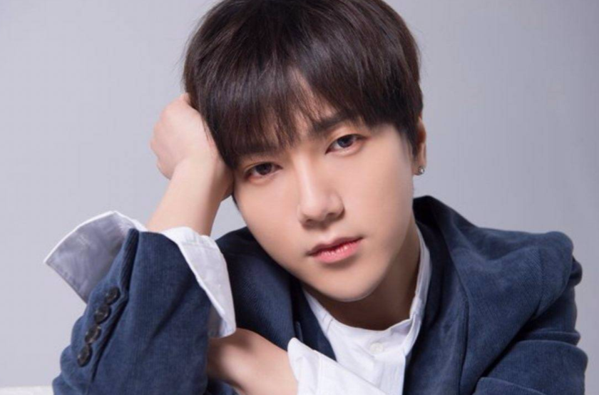  p data-id="gntyio74vk">金钟云(         ),艺名艺声(      ),1984