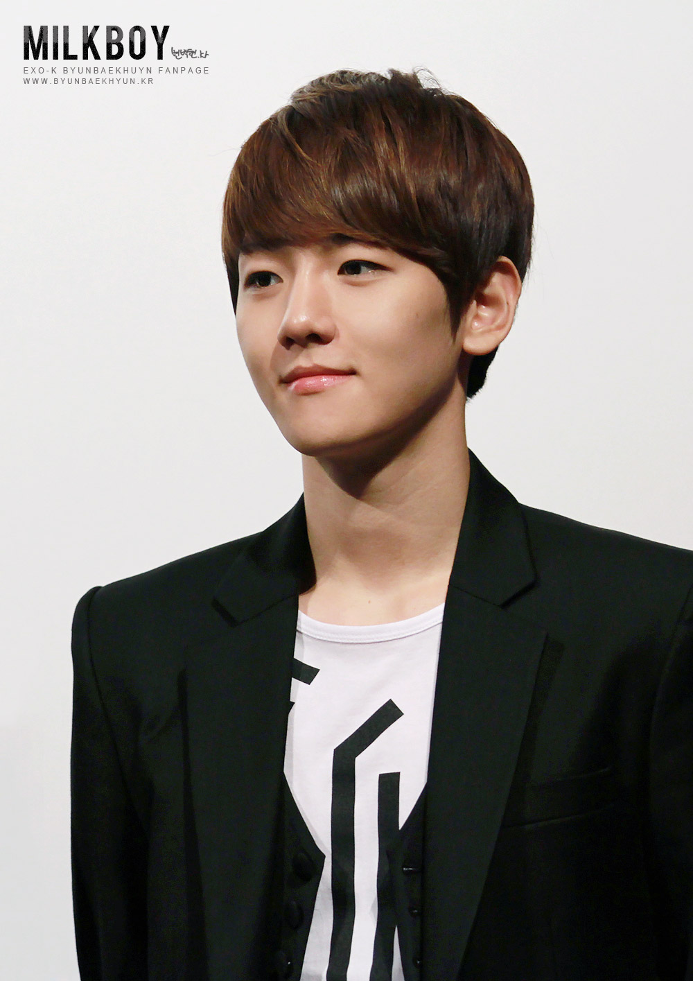  p>边伯贤,艺名baek hyun,1992年5月6日生于韩国京畿道富川市,韩国男