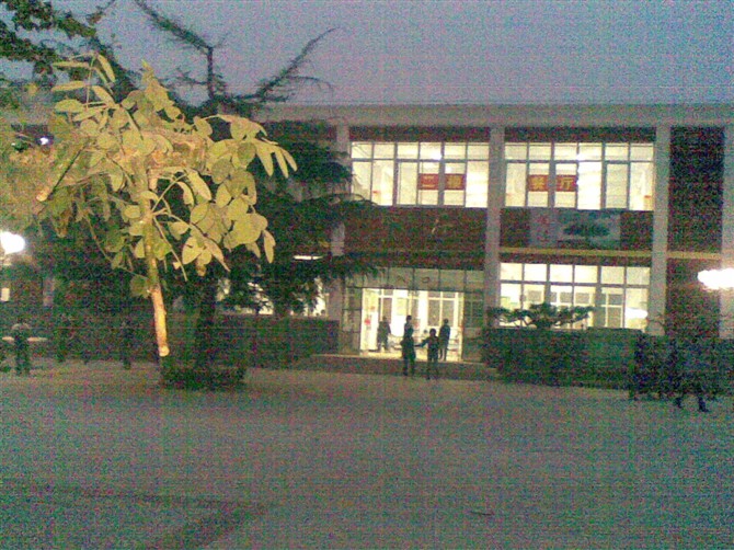 定州市中山东路初级中学