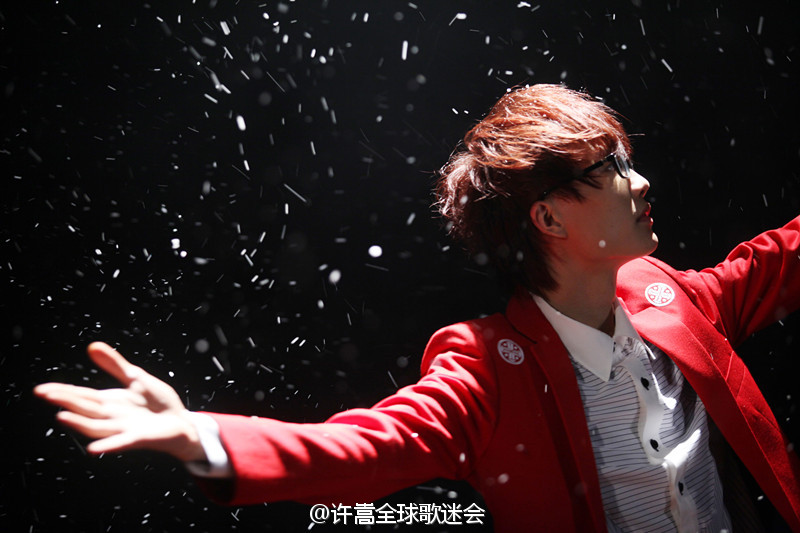 《千百度》是 a target="_blank" href="/item/许嵩/5425" data-lemma