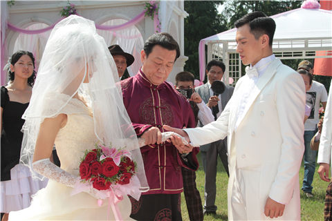 ">王晓明 /a>执导, a target="_blank" href="/item/王翔弘/7384622"