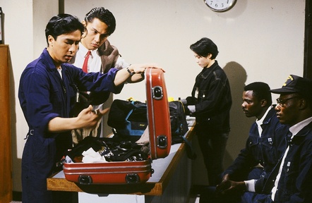  p>《干探群英》是 a target="_blank" href="/item/香港电视广播有限