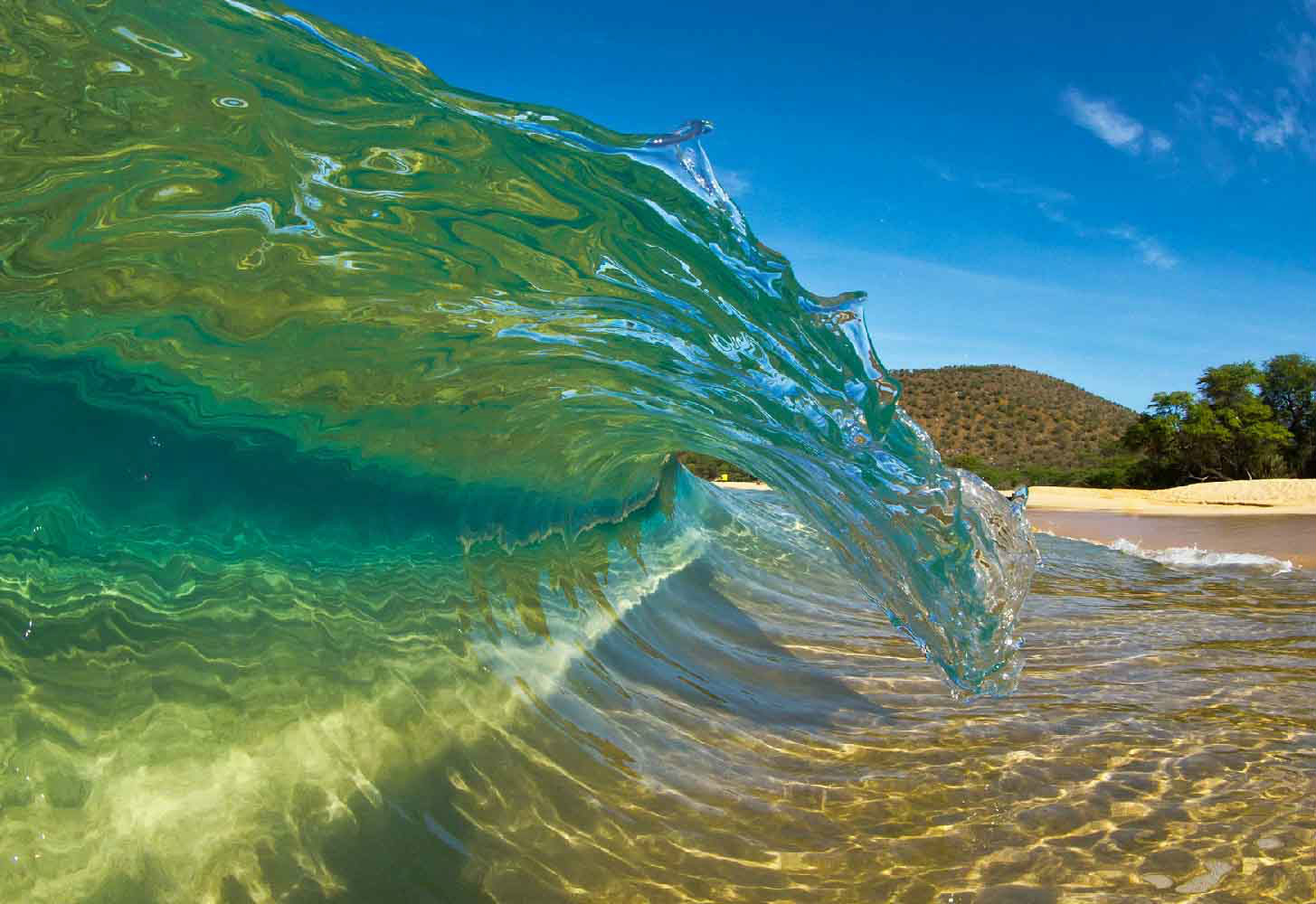  p>卡拉纳帕利沙滩位于 a target="_blank" href="/item/美国/125486"