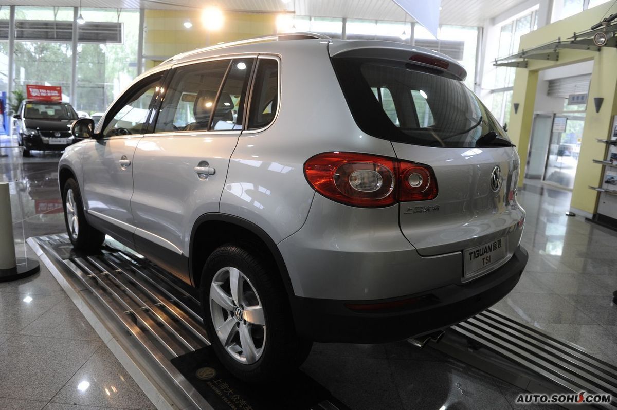  p>大众途观是一款 a href="#" data-lemmaid="3291804">上海大众 /a>