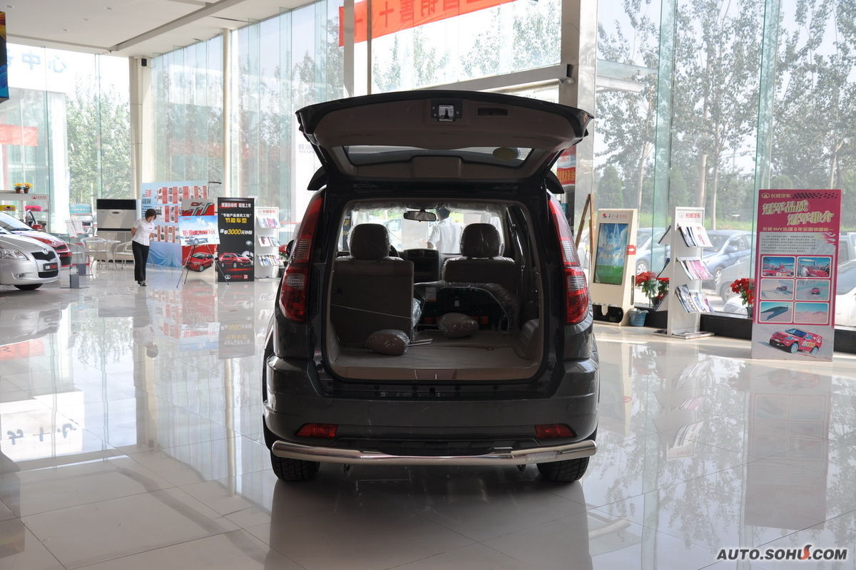 哈弗h3很好的继承了suv车型空间大,越野能力强的特点,同时将舒适性更