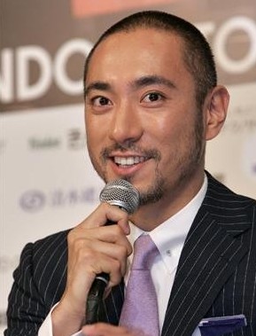 市川海老藏