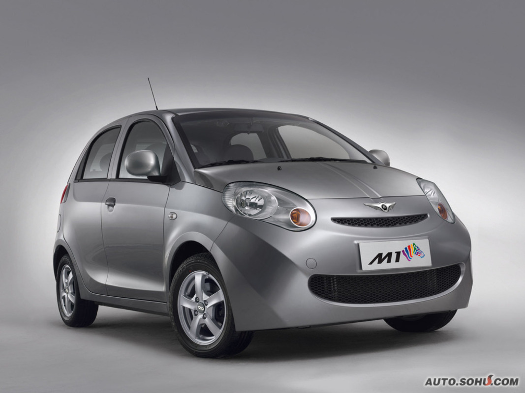 的先锋车型,是瑞麒完全面向现代年轻族群打造的一款智能数字精品小车