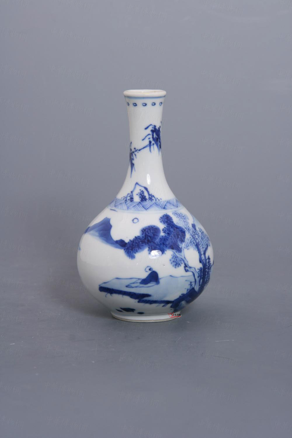 景德镇窑青花山水人物纹胆瓶